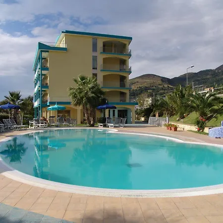 Meridian 4*