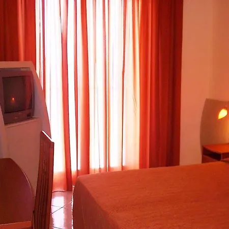Meridian 4*